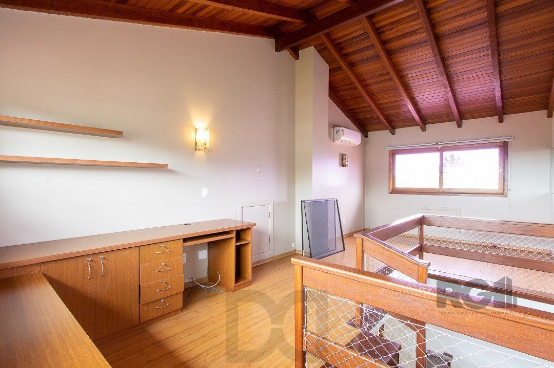 Casa de alvenaria, 3 dormitórios, 1 suíte e pátio com piscina, bairro Espírito Santo. — foto 48