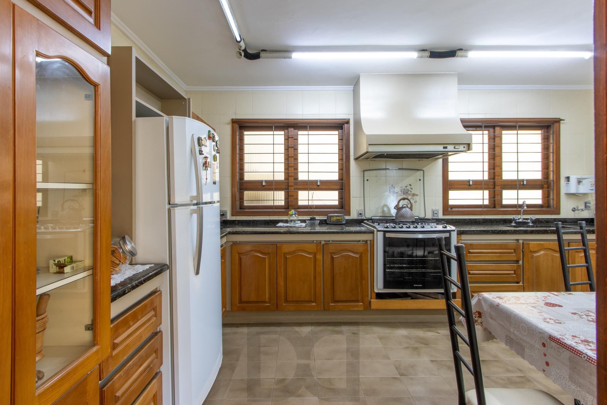 Casa à venda com 5 dormitórios, 392m² e 4 vagas no bairro Vila Assunção, Zona Sul de Porto Alegre — foto 33