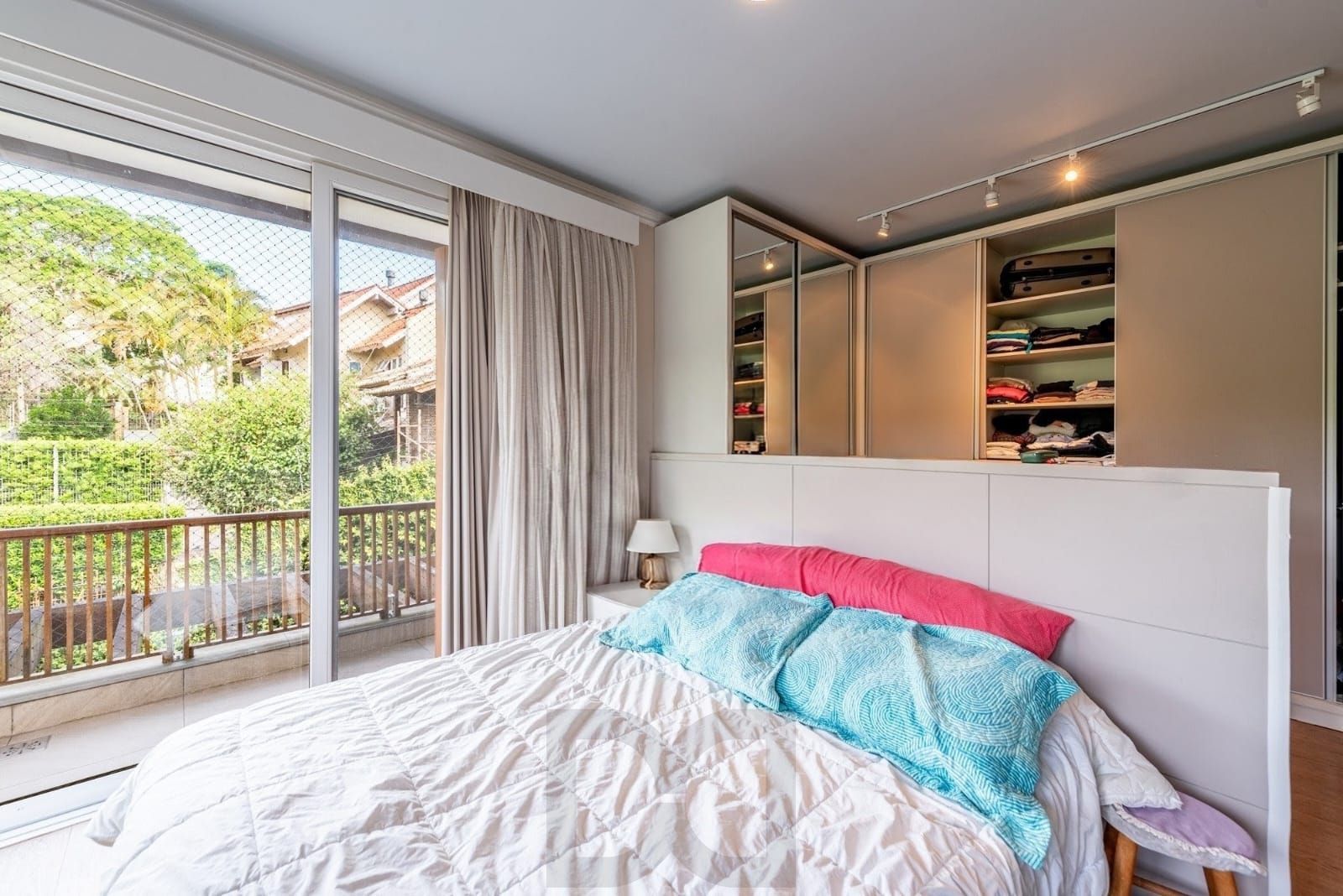 Excelente casa de 3 quartos, 1 suíte e 2 vagas no bairro Ipanema! — foto 13