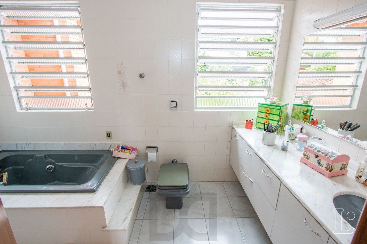 Casa para Venda - 416.89m², 4 dormitórios, sendo 1 suites, 5 vagas - Tristeza — foto 40