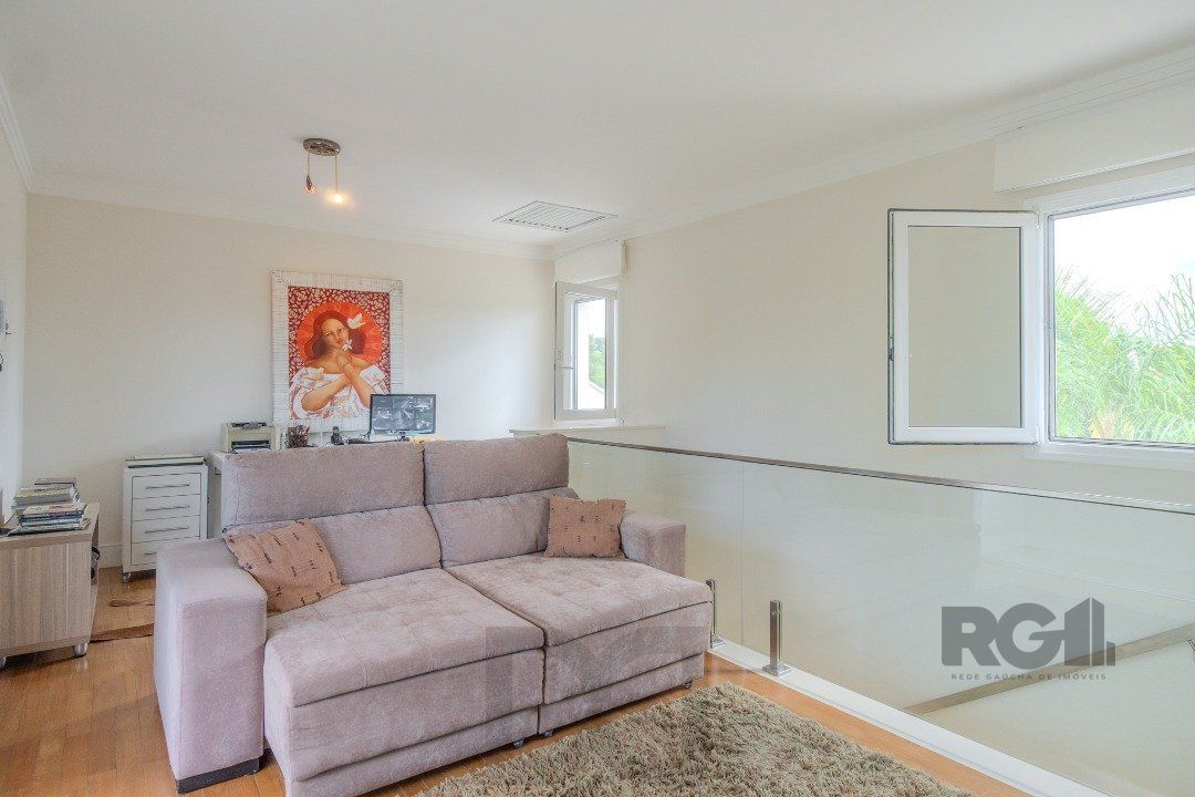 Casa semimobiliada e possui 3 suítes (sendo 1 delas master com closet e hidro) — foto 17