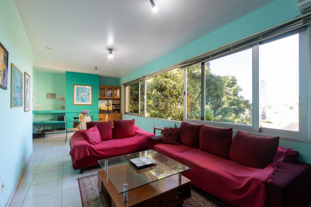 Sobrado com 345m² privativos, 3 suites, 2 vagas, churrasqueira. pátio com piscina - Bairro Cristal — foto 23