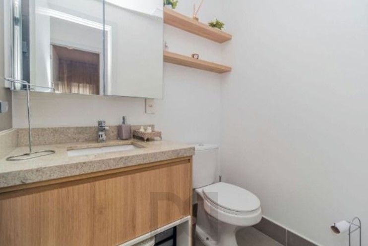 Apartamento  2 dormitórios I 1 suíte I Vaga I bairro Navegantes — foto 9