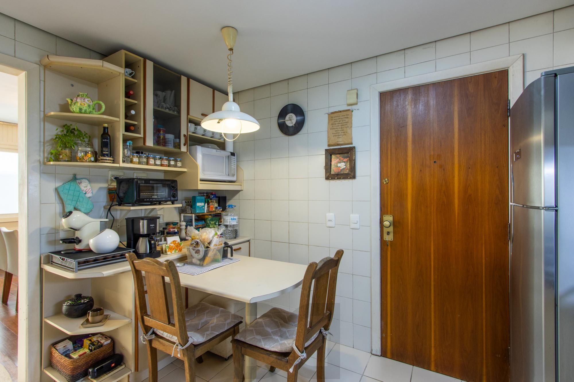 APARTAMENTO 3 DORMITÓRIOS - Vista permanente do Guaíba (menor custo benefício por M2). Somente 25 passos da orla. — foto 34