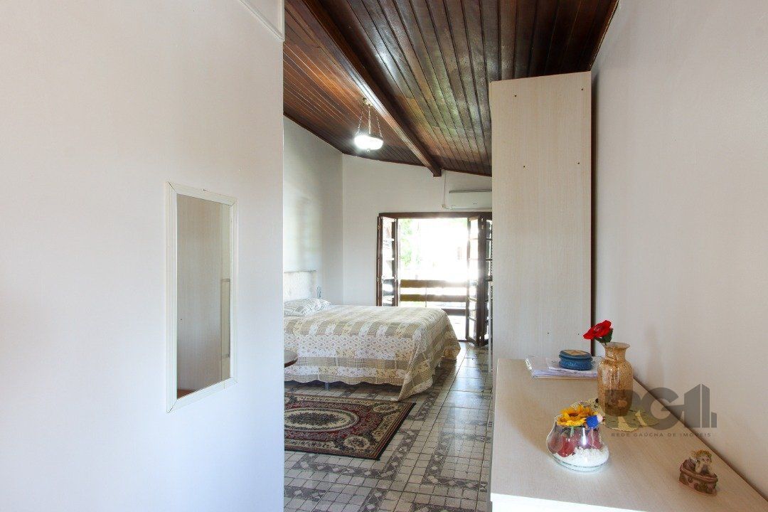 Casa 04 dormitórios, 02 suítes, living 02 ambientes — foto 37