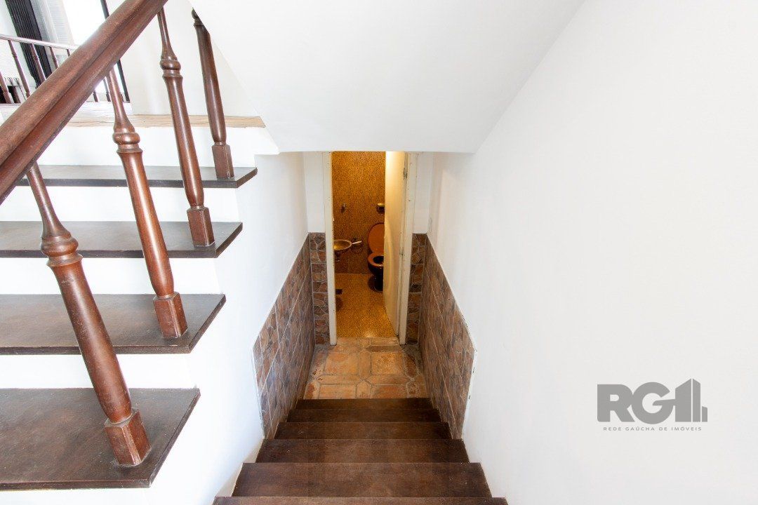 Casa para Venda - 337m², 3 dormitórios, sendo 1 suites, 3 vagas - Cristal — foto 4