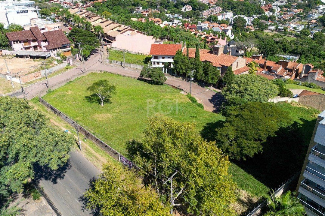 Excelente terreno à venda em Porto Alegre, localizado na Rua Correa Lima, — foto 4