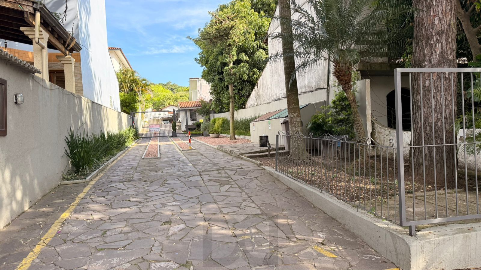 Apartamento reformando, 1 quarto, vaga coberta escriturada - Bairro Camaquã — foto 12