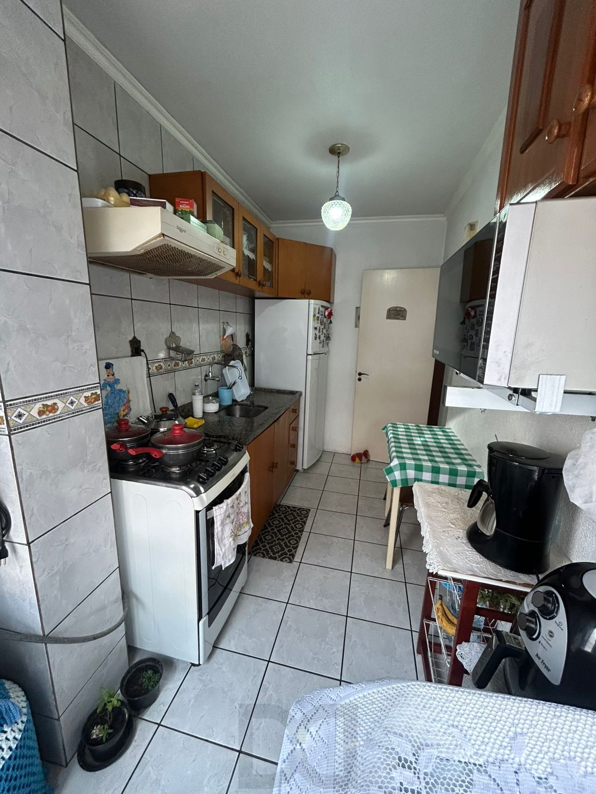 APARTAMENTO REFORMADO, 2 QUARTOS, VAGA ROTATIVA, BAIRRO CAVALHADA — foto 5
