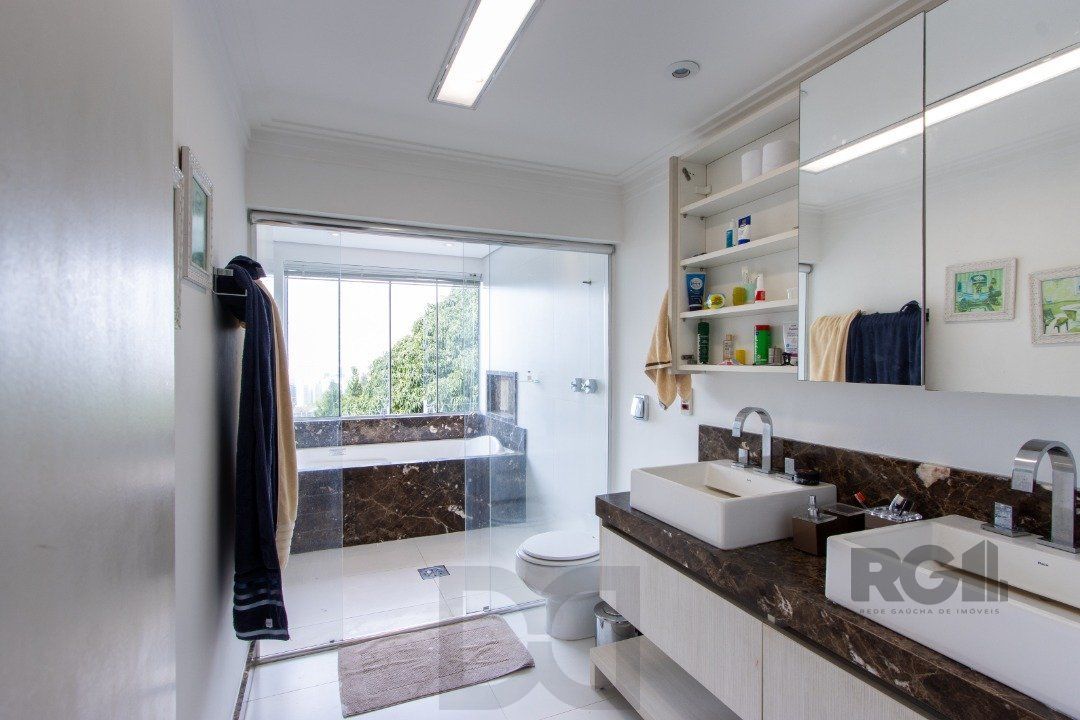 Casa em condominio . com 6 suites, sendo 3 suítes master com closet e hidro. — foto 48