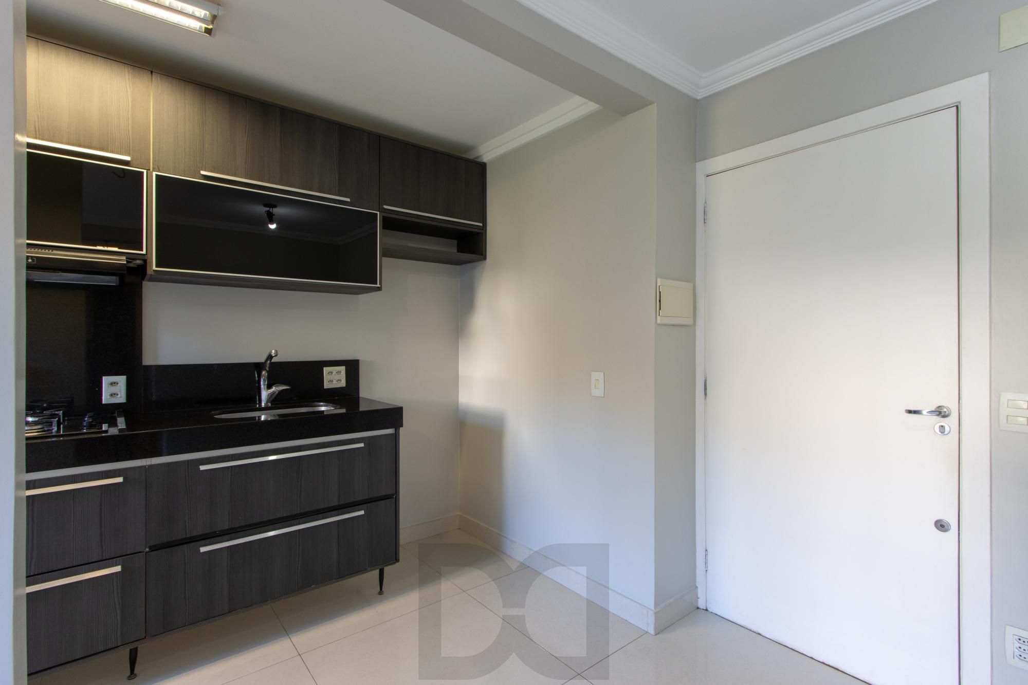 Apartamento de 2 dormitórios, para venda no bairro Teresópolis. — foto 8