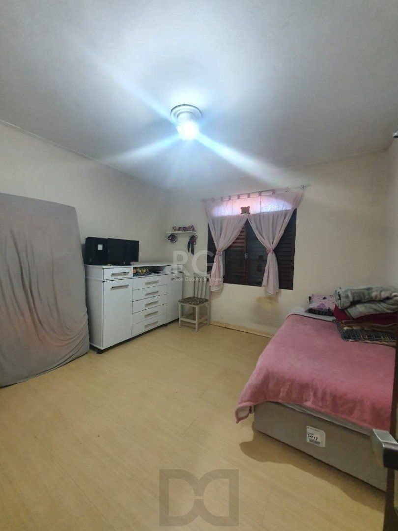 Casa para Venda - 226.9m², 5 dormitórios, sendo 2 suites, 5 vagas - Teresópolis — foto 7