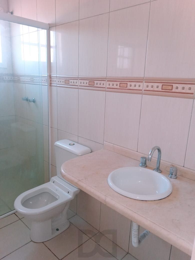 Amplo sobrado com 3 dormitórios — foto 18