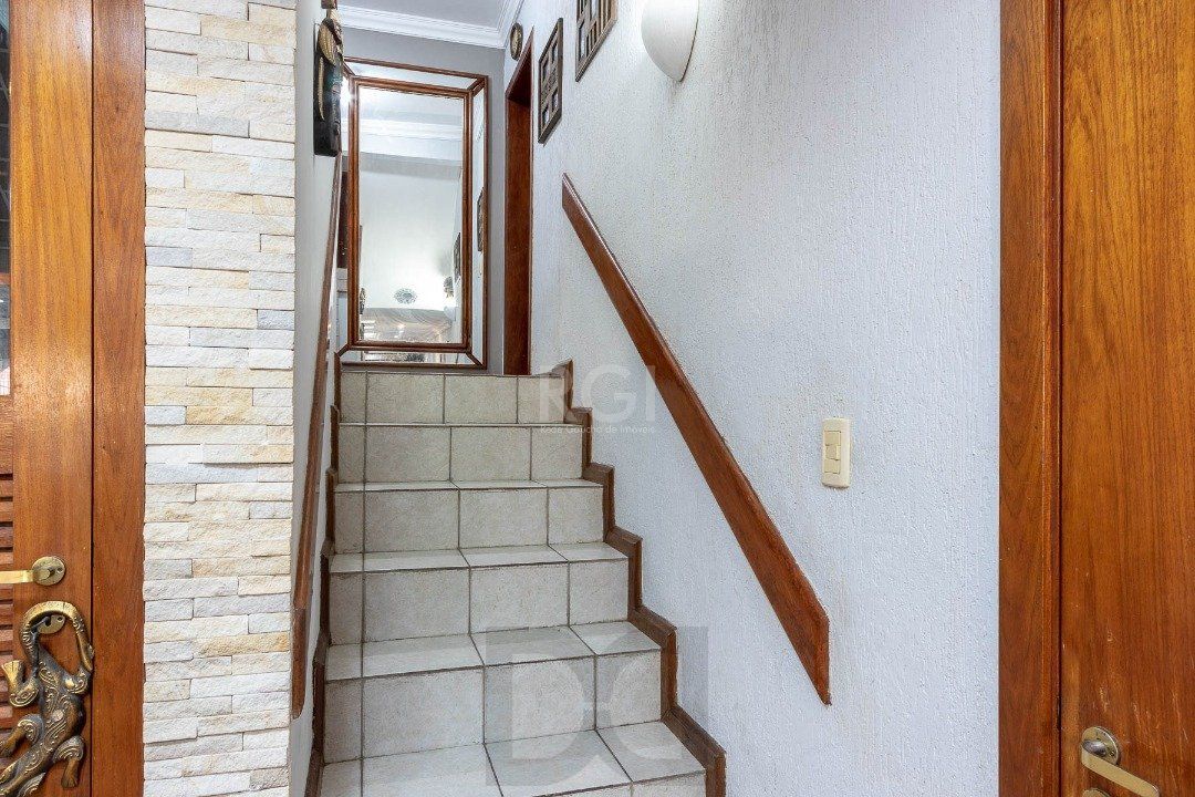 Casa para Venda com 3 dormitórios, sendo 1 suites e 4 vagas no bairro Ipanema — foto 10