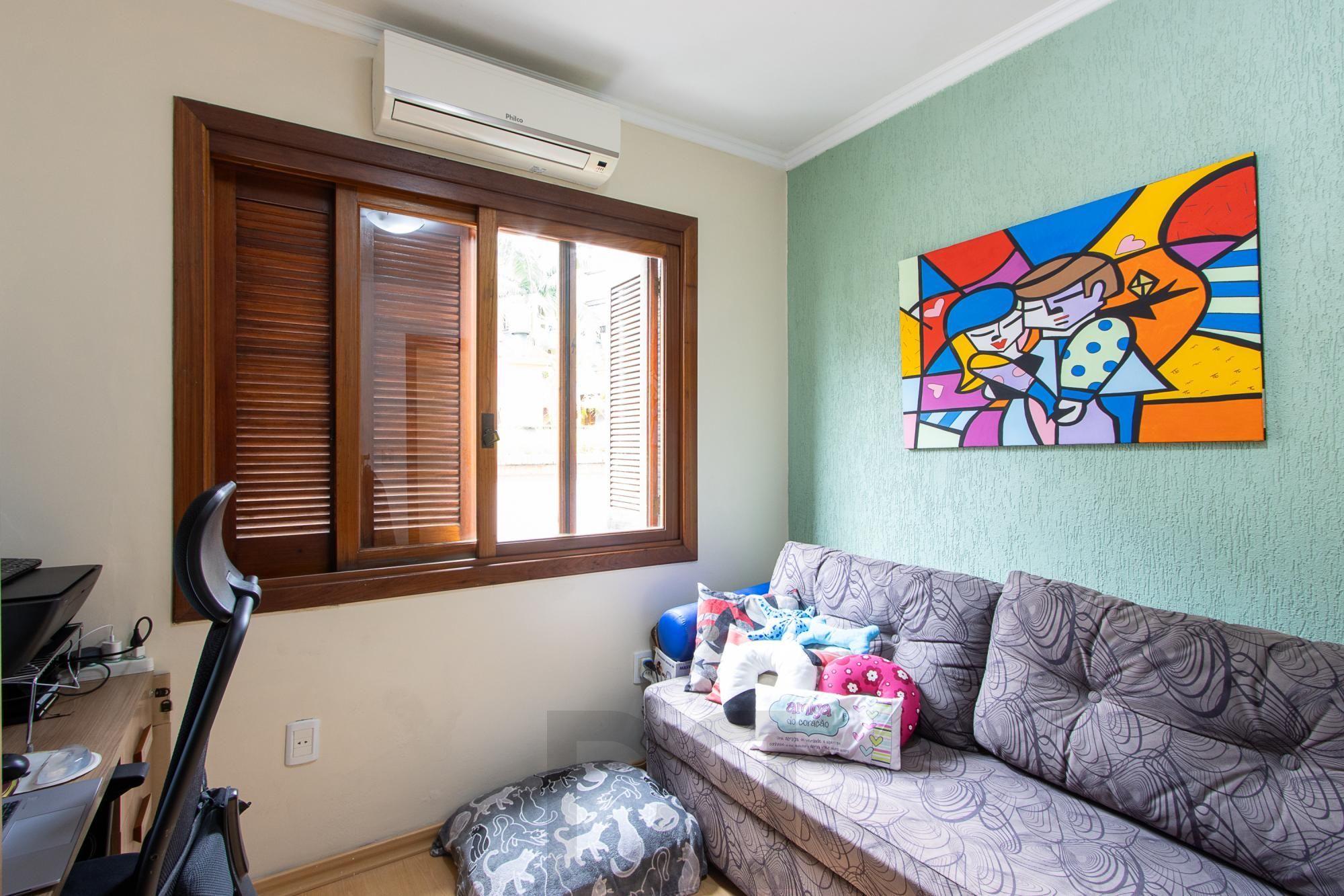 Apartamento de 3 dormitórios, 1 suíte e 3 vagas no bairro Ipanema. — foto 27
