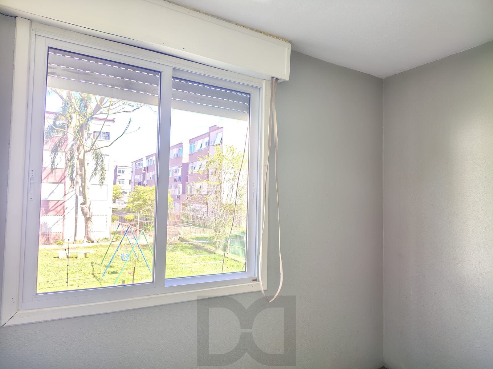 Apartamento de 2 dormitórios, living, cozinha, área de serviço e banheiro social. — foto 13