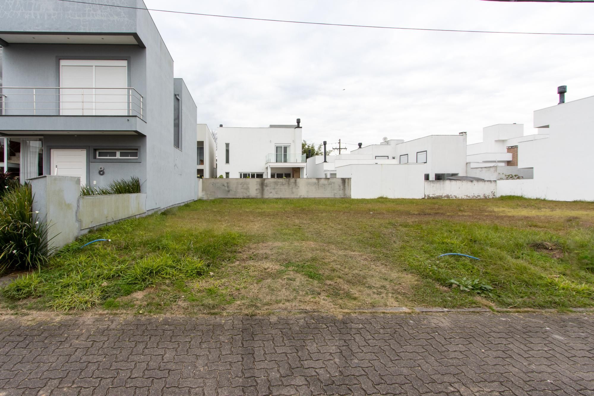 Lote de 154m2 no Condomínio Villa Amalfi, com boa infraestrutura — foto 1
