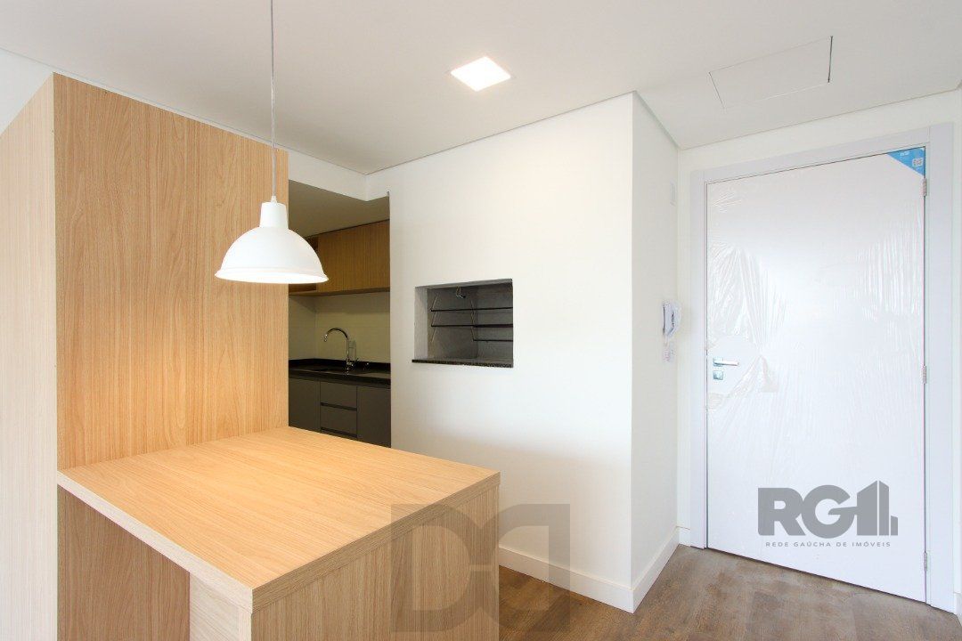 Apartamento em Porto Alegre no Bairro Petrópolis, de 2 quartos, semi mobiliado. — foto 7