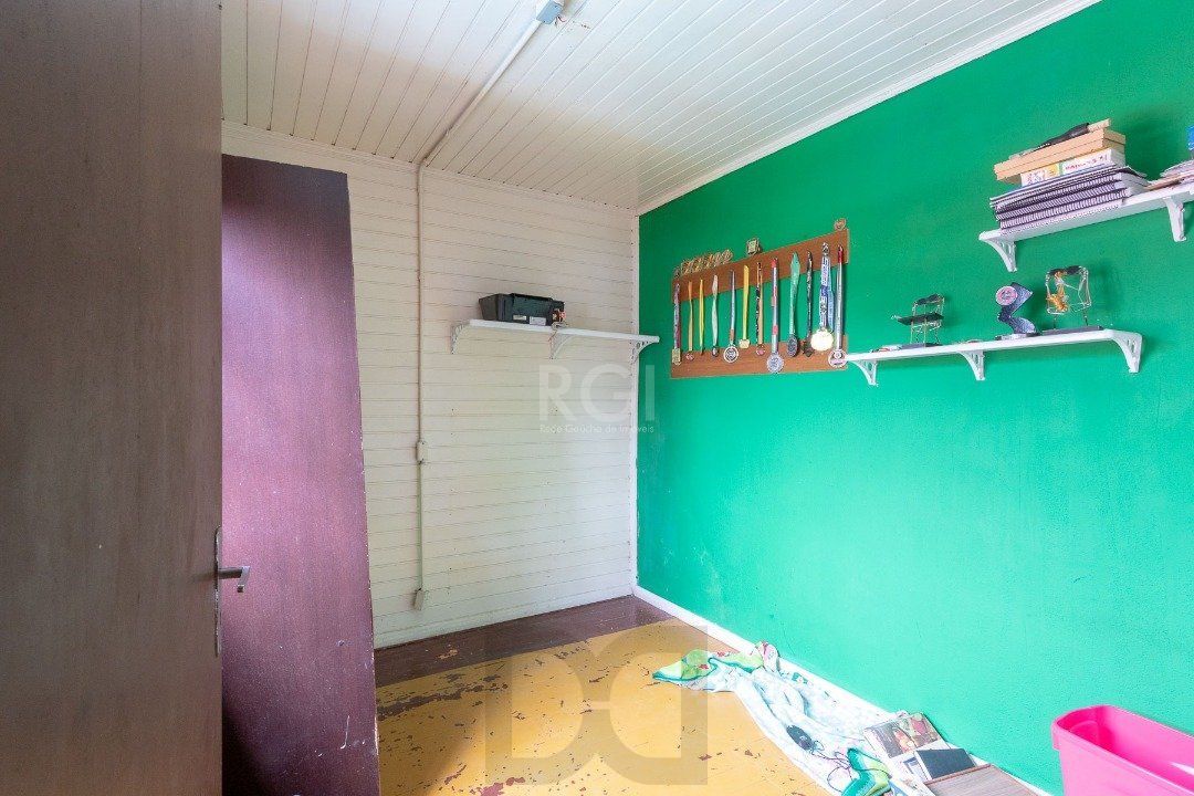 Casa para Venda - 380m², 3 dormitórios, sendo 1 suites, 3 vagas - Tristeza — foto 35