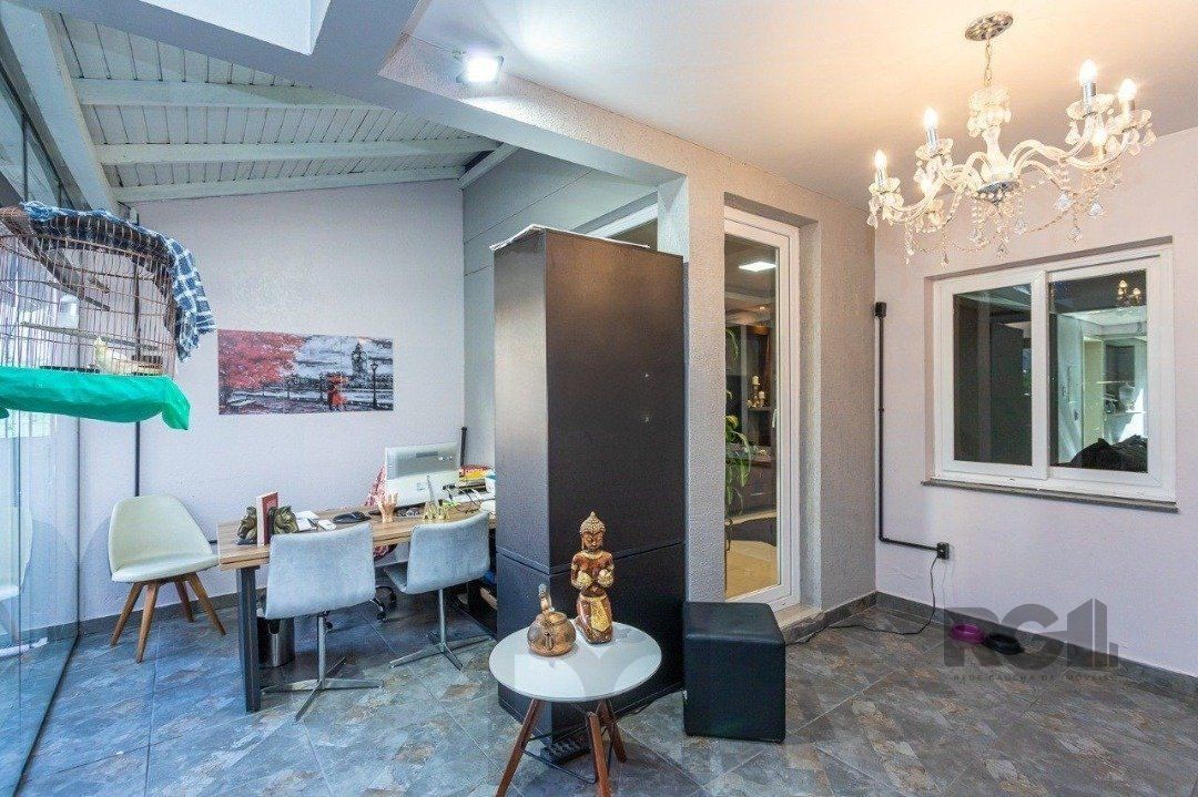 BELÍSSIMA CASA 3 SUÍTES NO CORAÇÃO DO BAIRRO TRISTEZA — foto 8