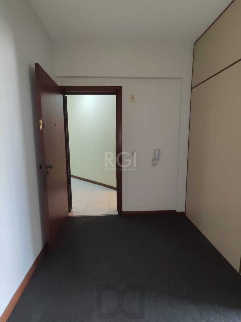 Sala Comercial, no Bairro Petrópolis, com 38,33m². — foto 12