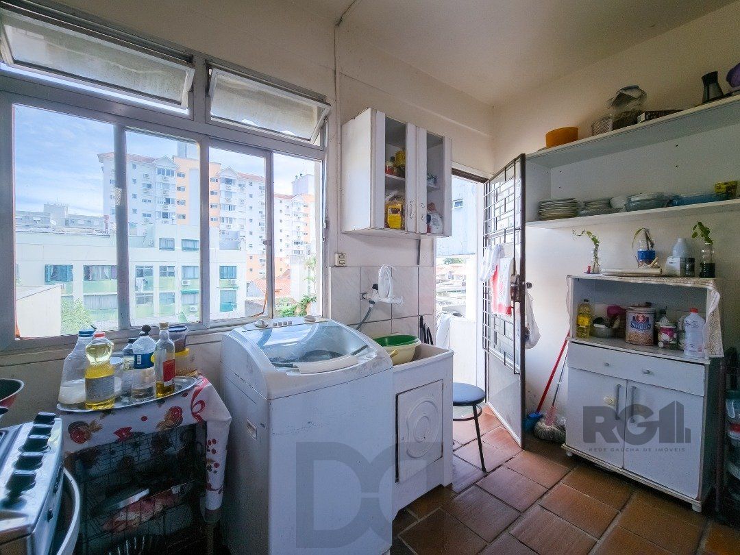 Casa para Venda - 210m², 3 dormitórios, sendo 1 suites, 2 vagas - Tristeza — foto 17