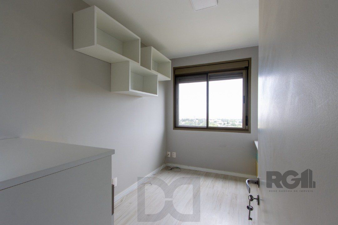 Apartamento em Porto Alegre, no bairro Cavalhada, com 3 dormitório(s), e 3 banheiros, à venda. — foto 14
