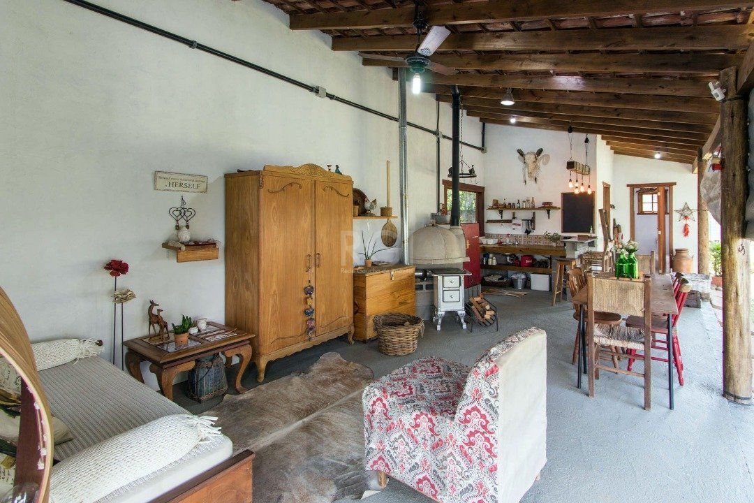 Casa para Venda - 250m², 3 dormitórios, sendo 2 suites, 3 vagas - Ponta Grossa — foto 39