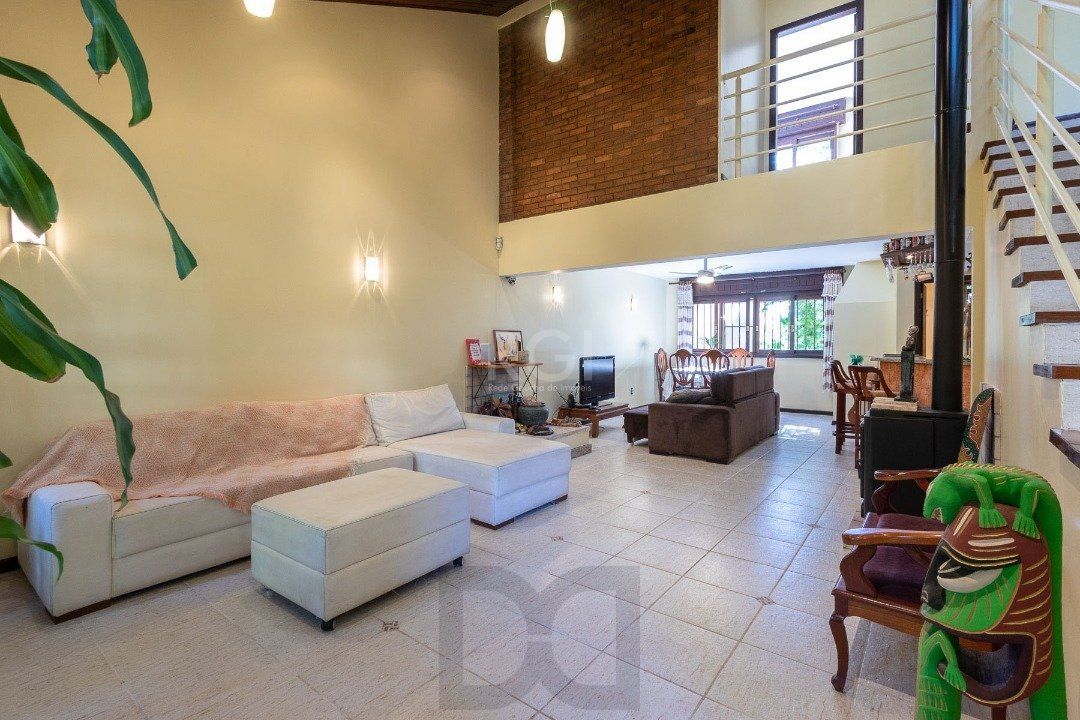 Casa para Venda - 308.25m², 3 dormitórios, sendo 1 suites, 5 vagas - Cristal — foto 8