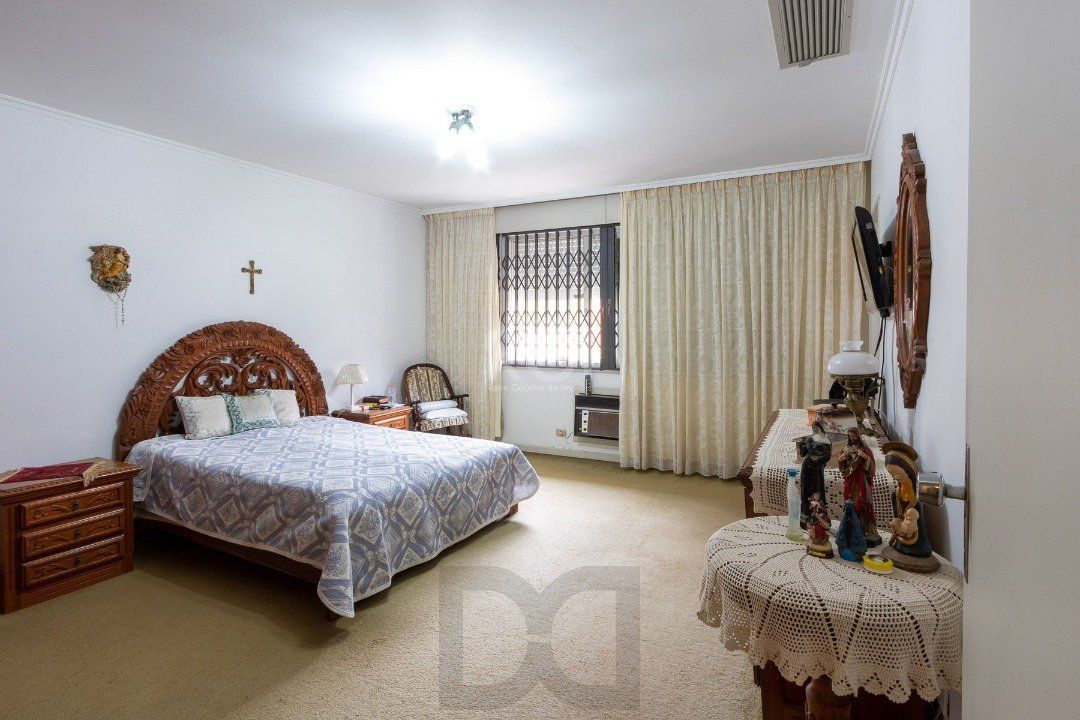 Casa para Venda - 280m², 4 dormitórios, sendo 1 suites, 3 vagas - Vila Assunção — foto 26
