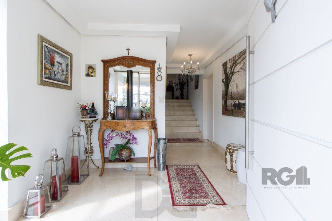 Casa em condominio . com 6 suites, sendo 3 suítes master com closet e hidro. — foto 3