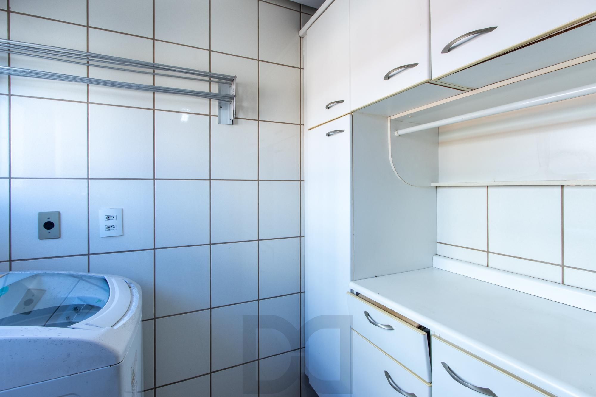 Apartamento Semimobiliado à Venda em Passo da Areia, Porto Alegre, RS — foto 14
