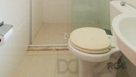 Casa em condomínio na zona sul, 3 quartos, suíte, lareira, churrasqueira, 2 vagas de garagem coberta. — foto 14