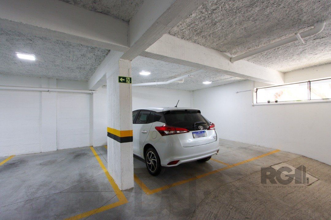 Apartamento em Porto Alegre no Bairro Petrópolis, de 2 quartos, GARDEN , semi mobiliado — foto 33