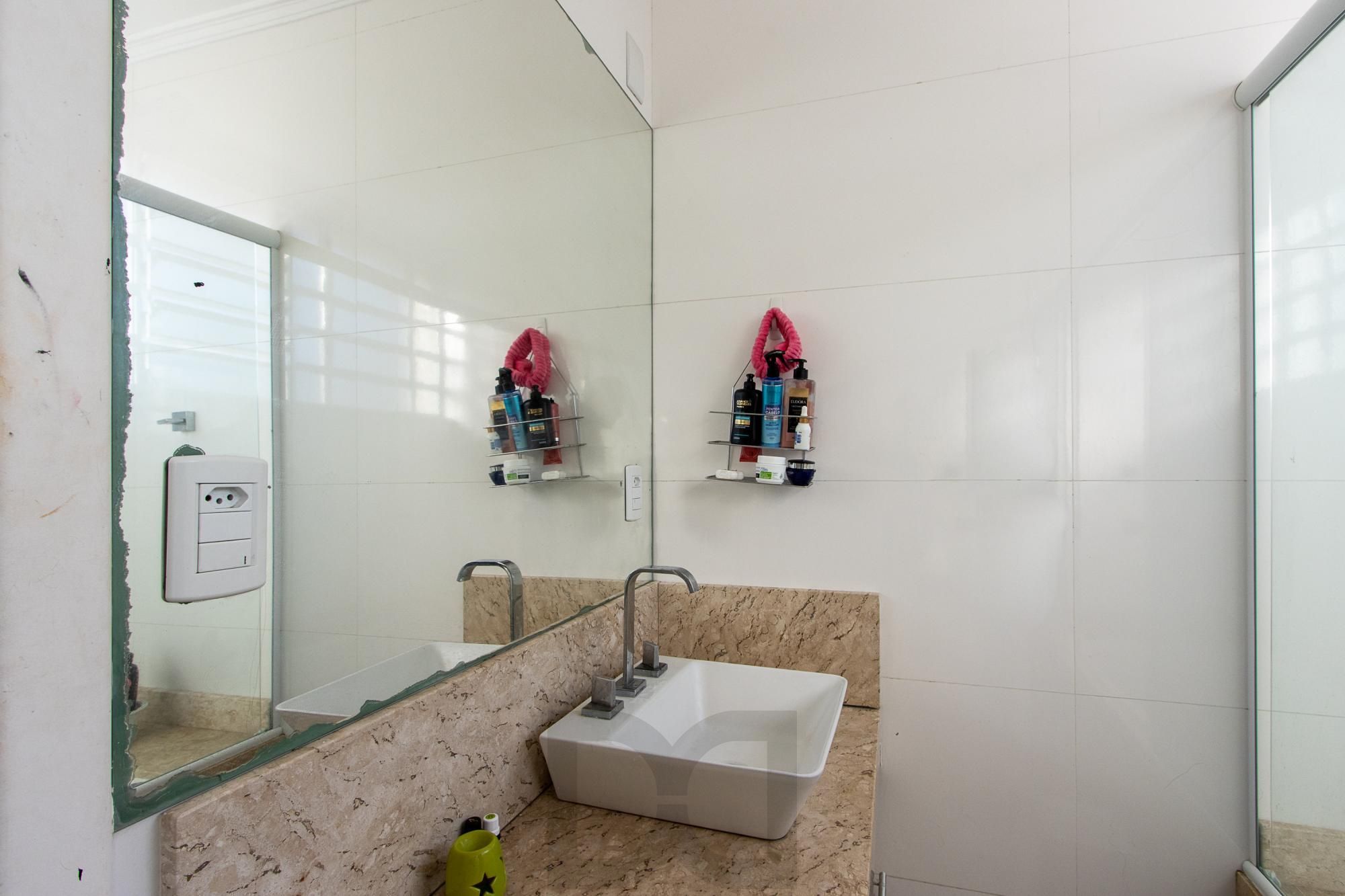 Apartamento 2 Dormitórios no Menino Deus — foto 24