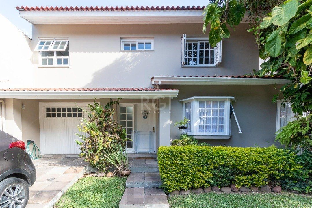 Casa Condominio para Venda - 300m², 4 dormitórios, sendo 2 suites, 2 vagas - Ipanema — foto 2