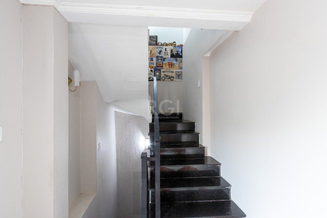 Sobrado para Venda - 300m², 3 dormitórios, sendo 1 suites, 3 vagas - Cavalhada — foto 38