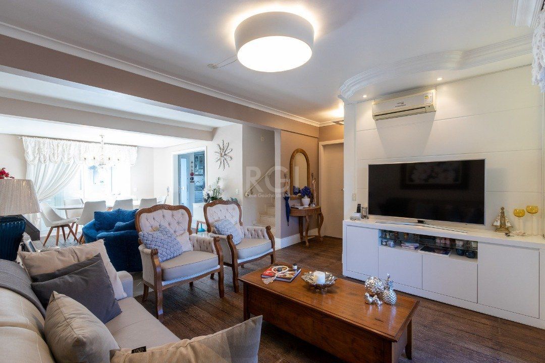 Casa Condominio para Venda - 240m², 4 dormitórios, sendo 1 suites, 2 vagas - Ipanema — foto 3
