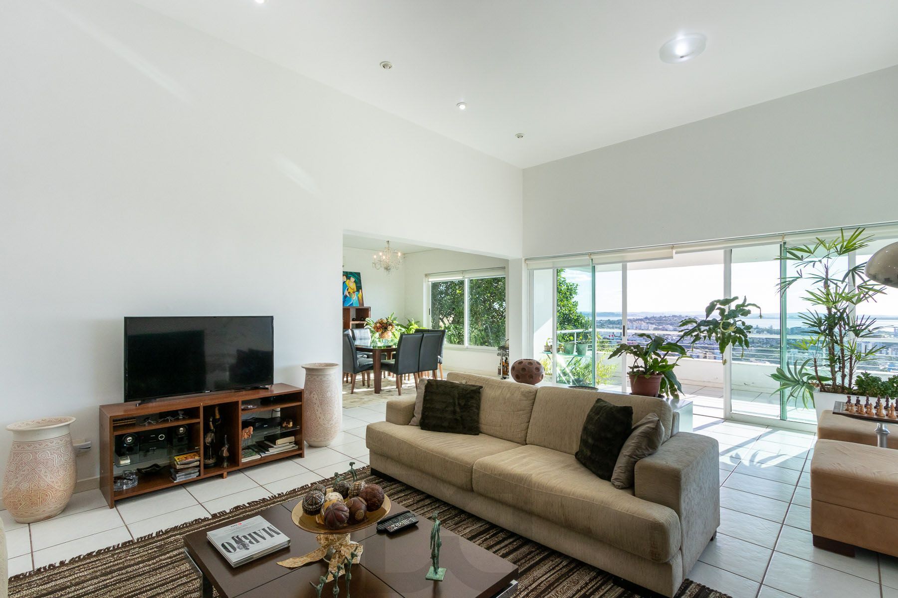 Casa para Venda - 470m², 3 dormitórios, sendo 1 suites, 6 vagas - Nonoai — foto 9