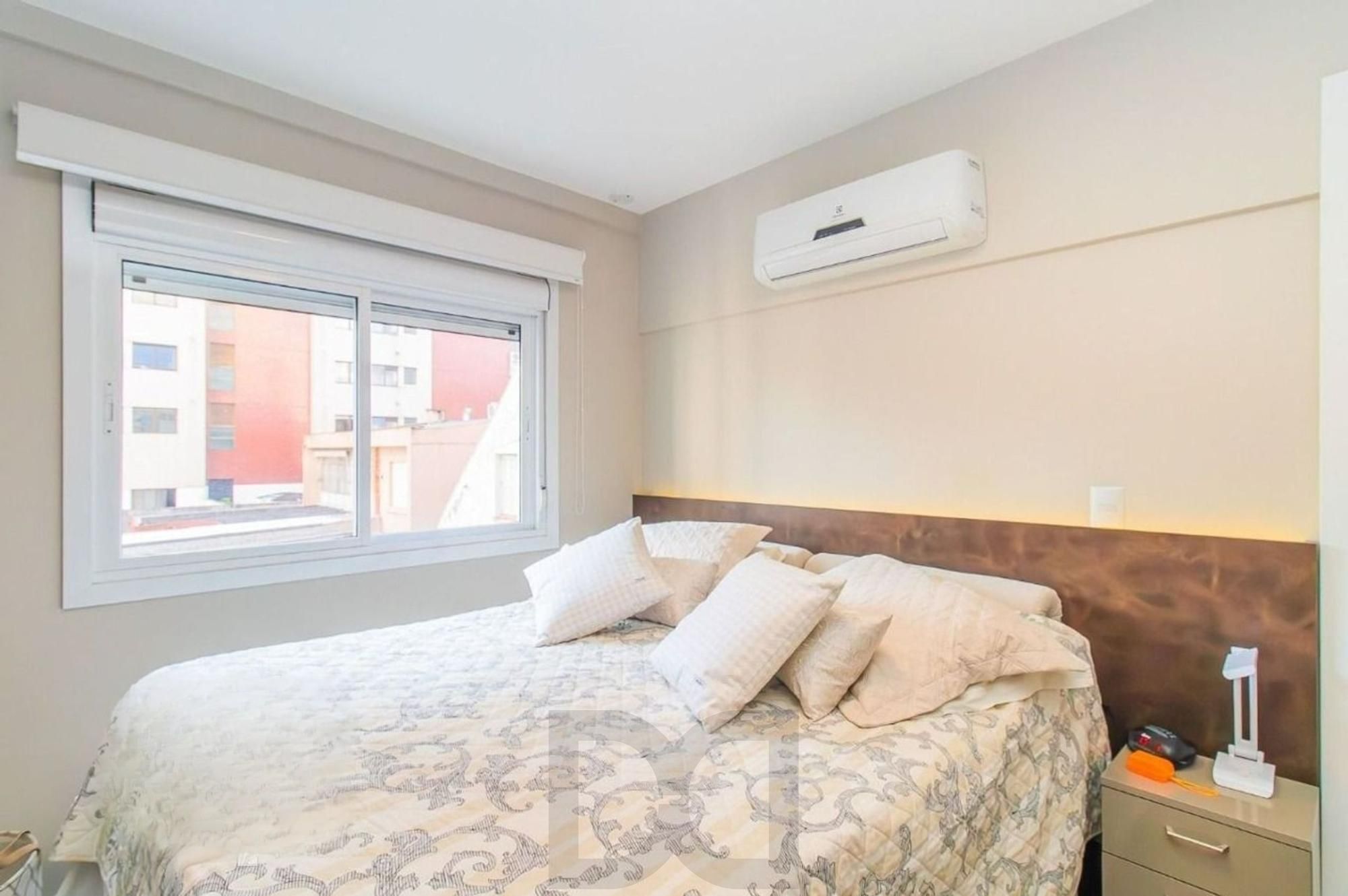 Apartamento com 83m² e 2 dormitórios, 2 suítes, 3 vagas no bairro Petrópolis — foto 10