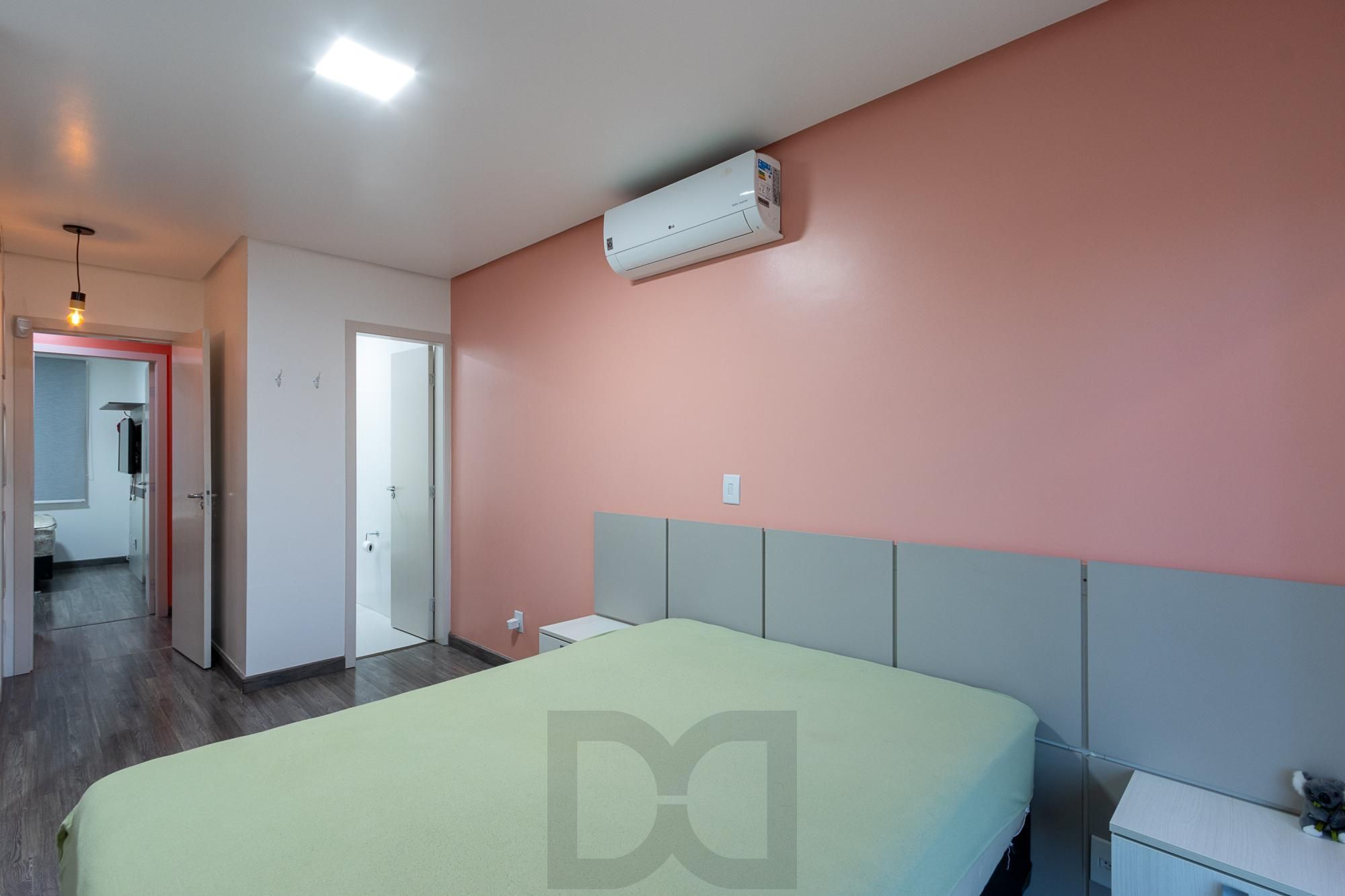 Sobrado com 2 suites e 2 vagas de garagem - Bairro Guarujá — foto 32