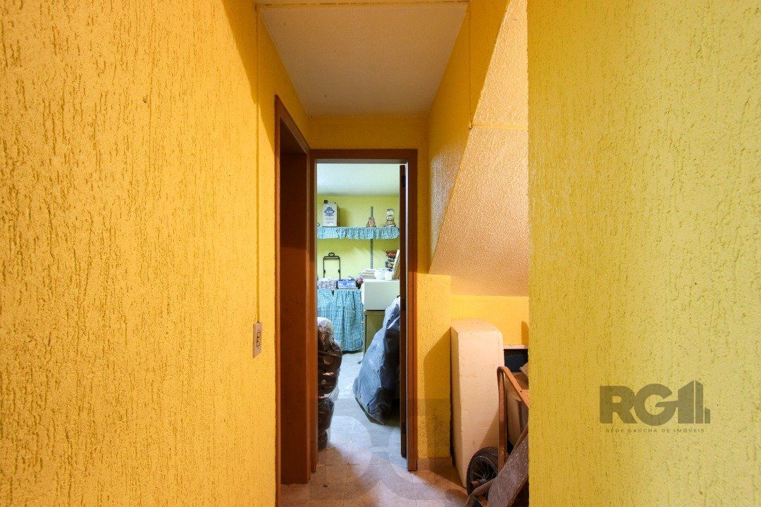 Casa a venda com 03 dormitórios, living 03 ambientes com vista para o Rio. — foto 70