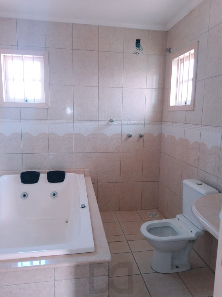 Amplo sobrado com 3 dormitórios — foto 14