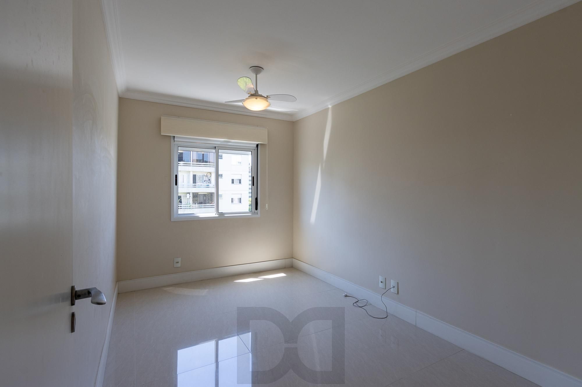 Apartamento de 3 dormitórios, 1 suíte e 2 vagas escrituradas no bairro Tristeza. — foto 19