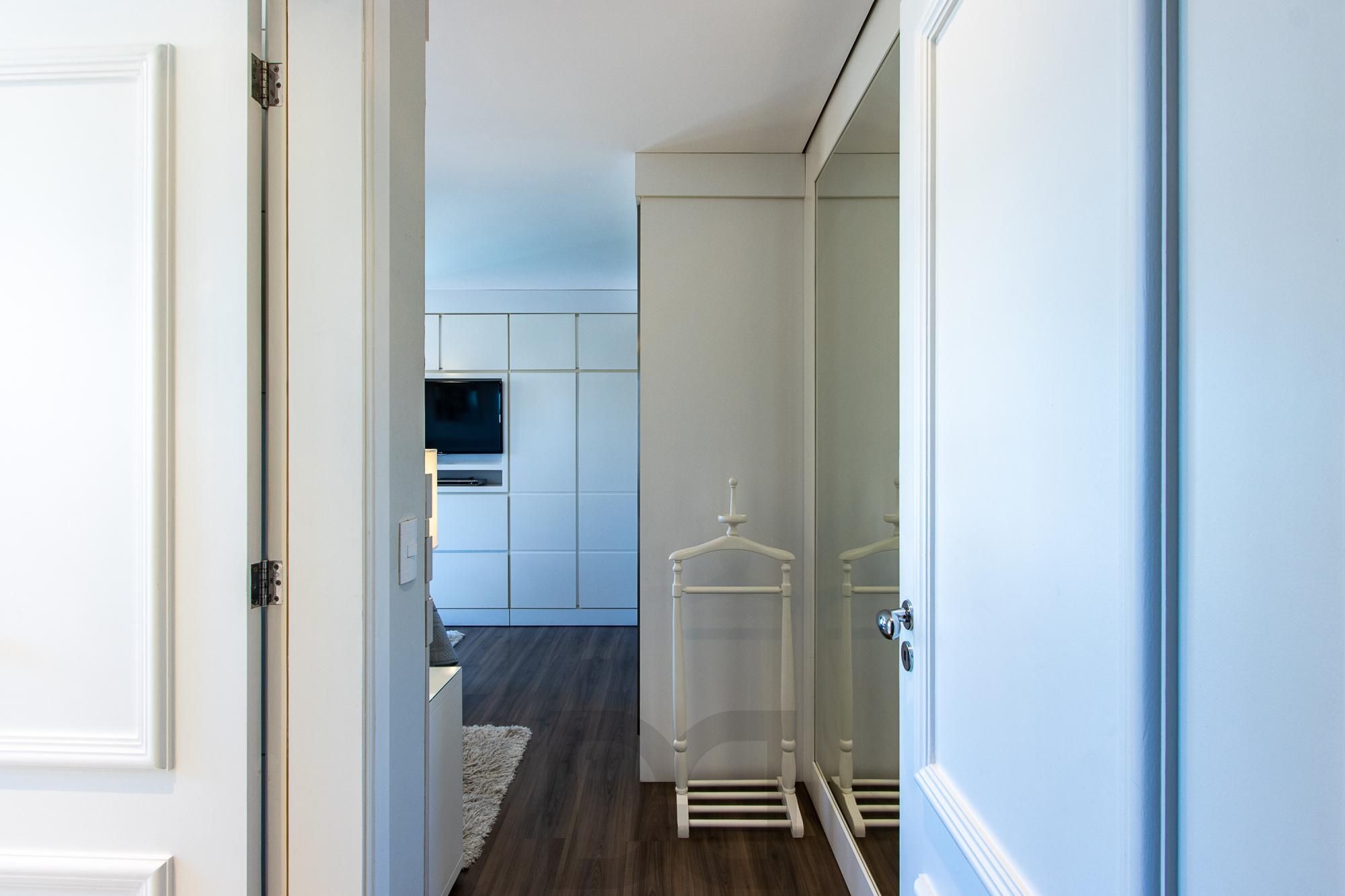 Excelente apartamento de 3 dormitórios, 1 suíte e 2 vagas no bairro Tristeza. — foto 23