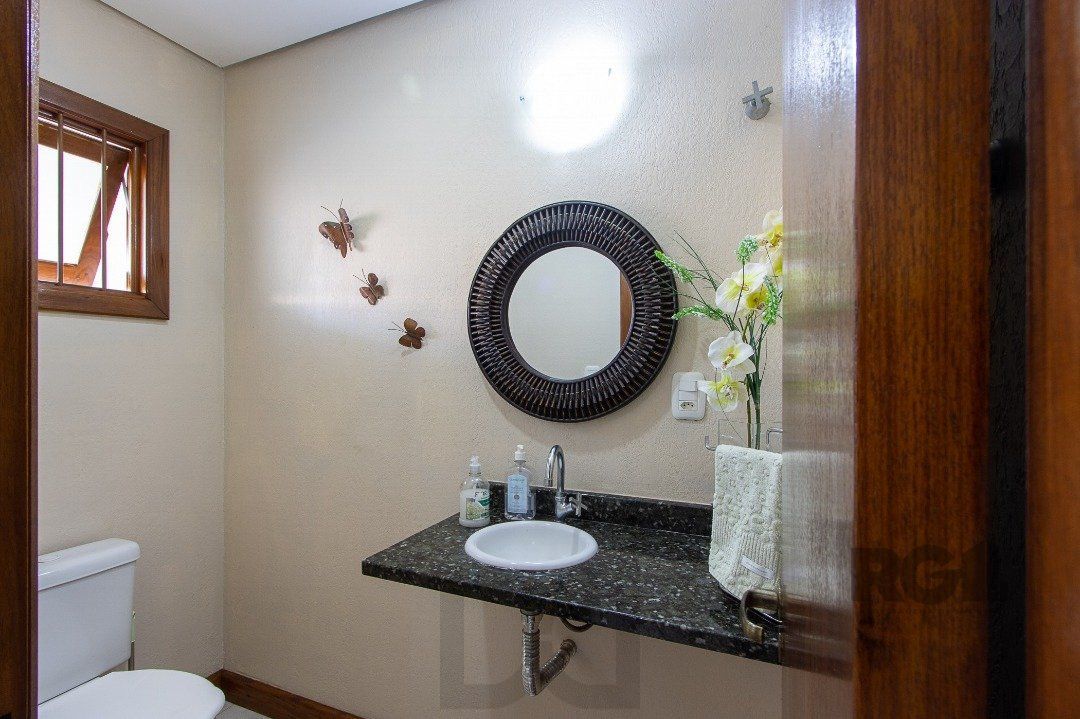 Casa para Venda - 300m², 5 dormitórios, sendo 1 suites, 4 vagas - Portal do Guarujá — foto 7