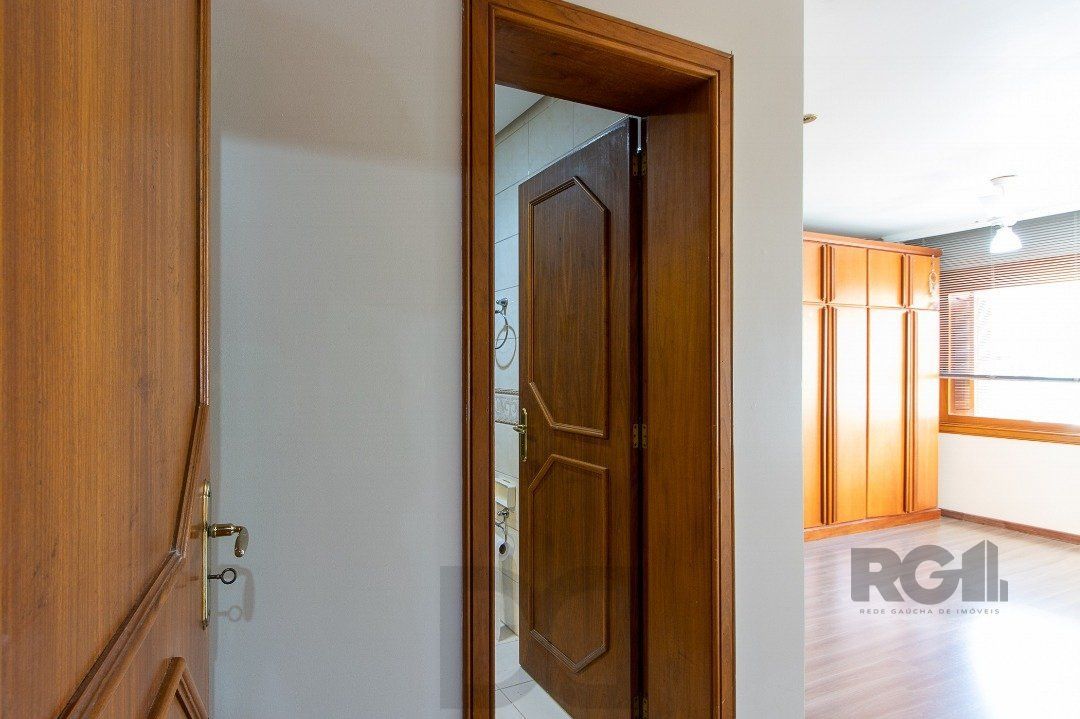 Casa para Venda - 450m², 4 dormitórios, sendo 4 suites, 5 vagas - Vila Assunção — foto 31