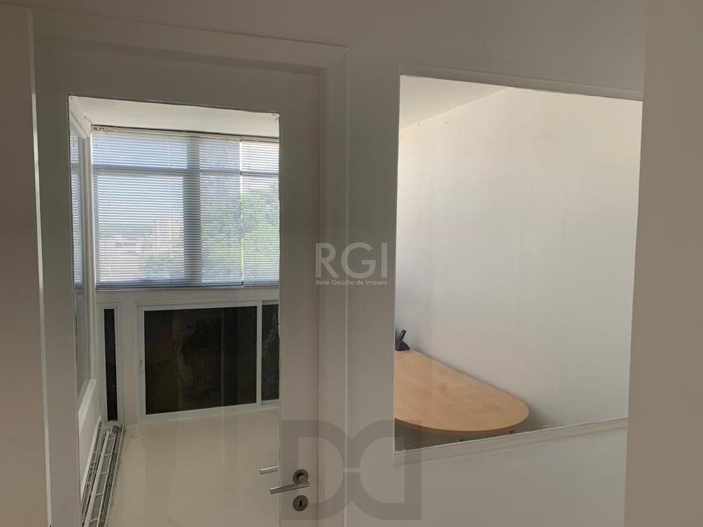 Sala comercial na Getúlio Vargas com 81,92m² privativos — foto 9