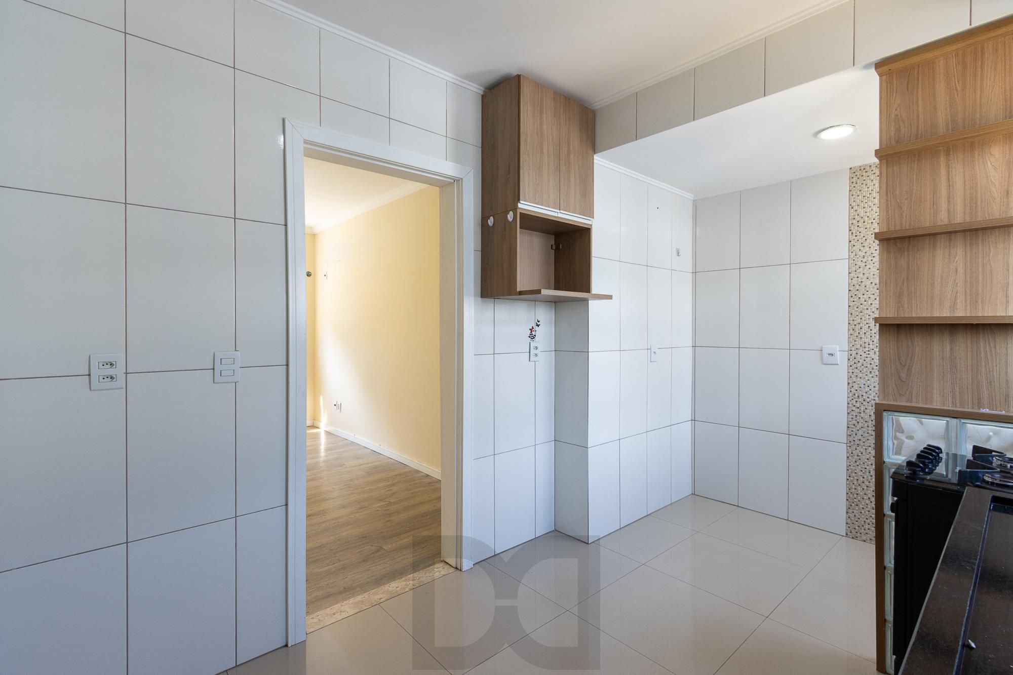 APARTAMENTO LOCADO, REFORMADO, 3 QUARTOS, 1 VAGA ROTATIVA - BAIRRO CAMAQUÃ — foto 8