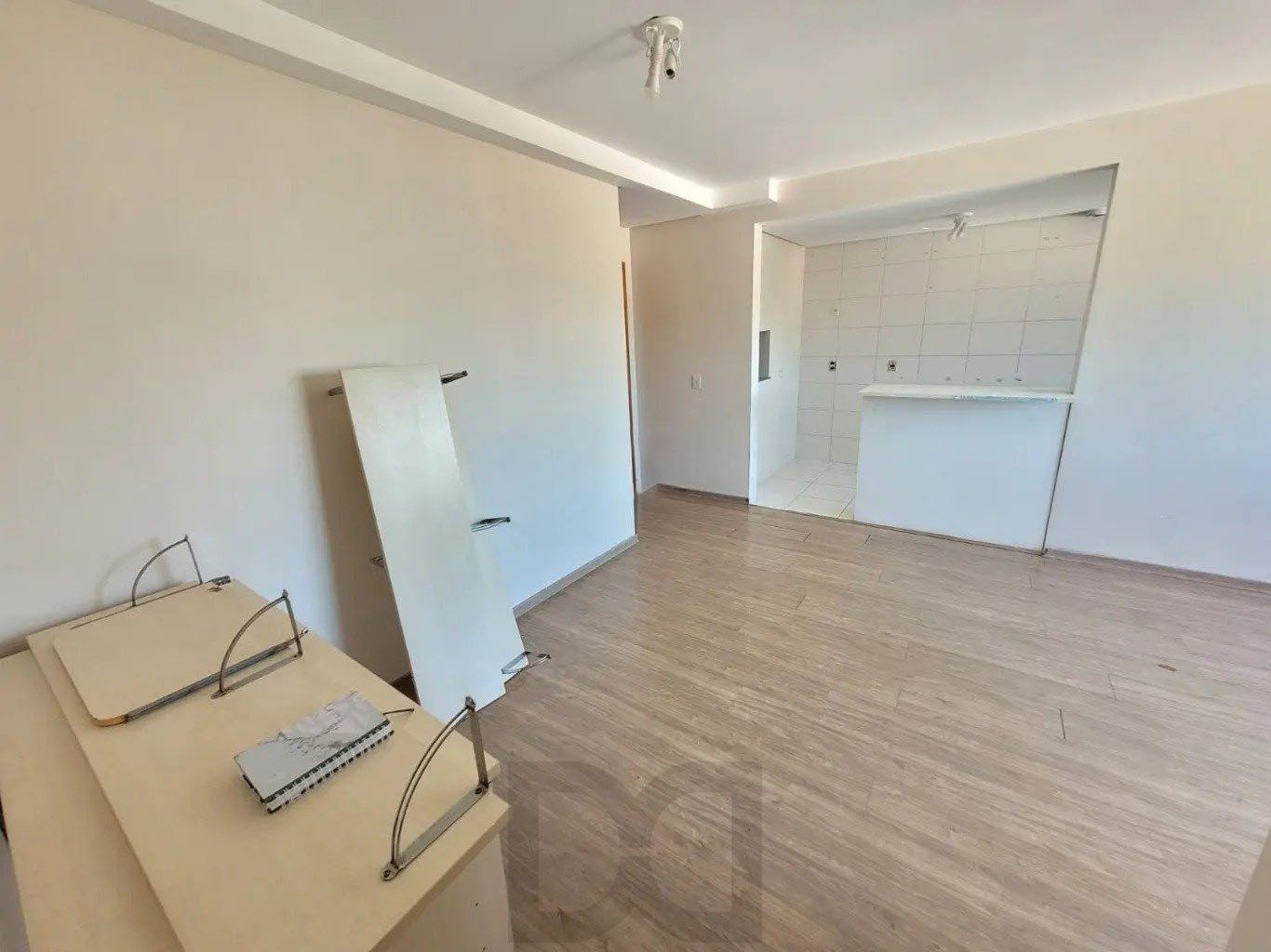 Apartamento com 3 dormitórios com 71m², vaga dupla no bairro Medianeira — foto 3